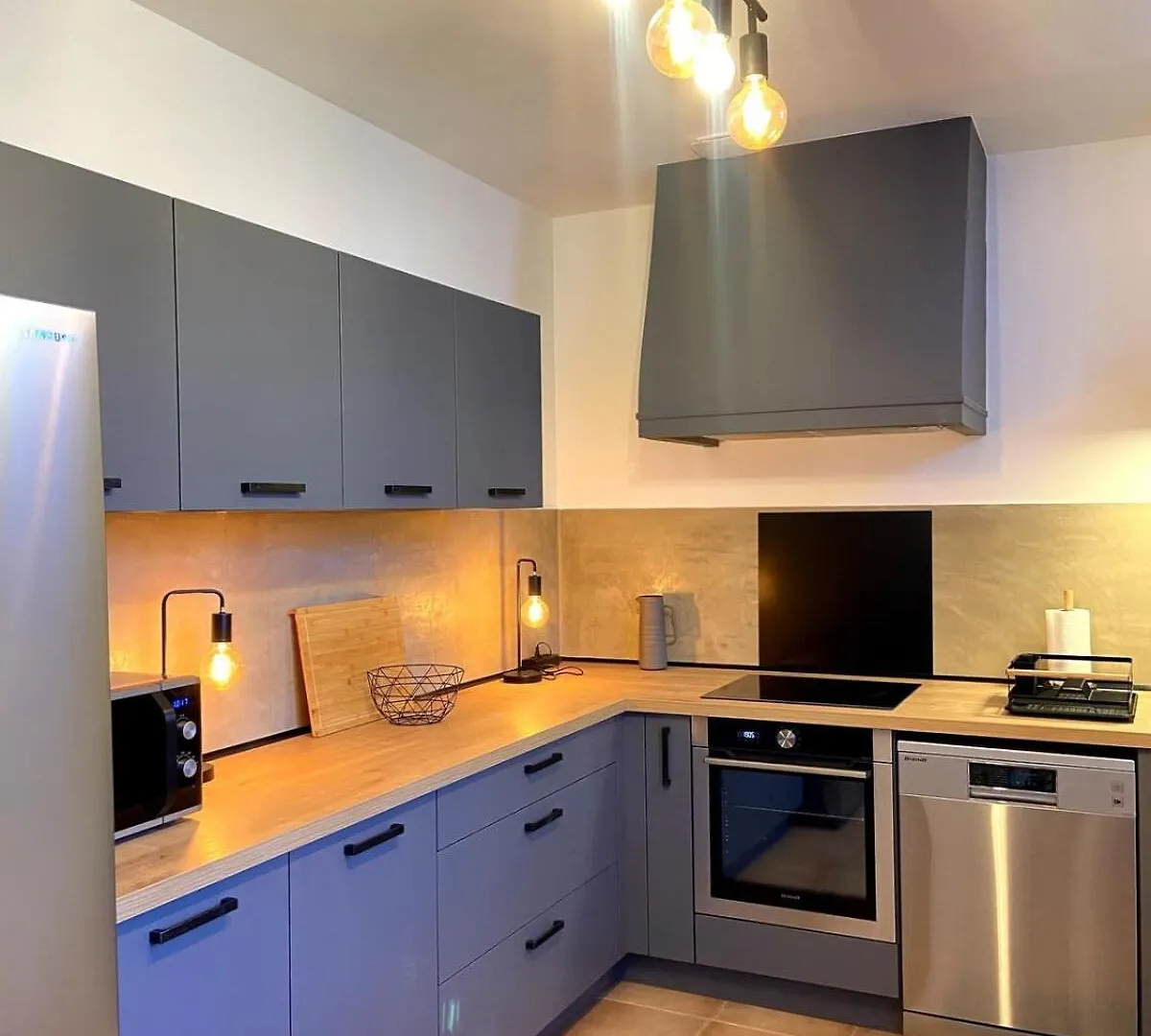 Holiday home Les Lauriers Blancs Air-Conditioned Villa With Swimming Pool