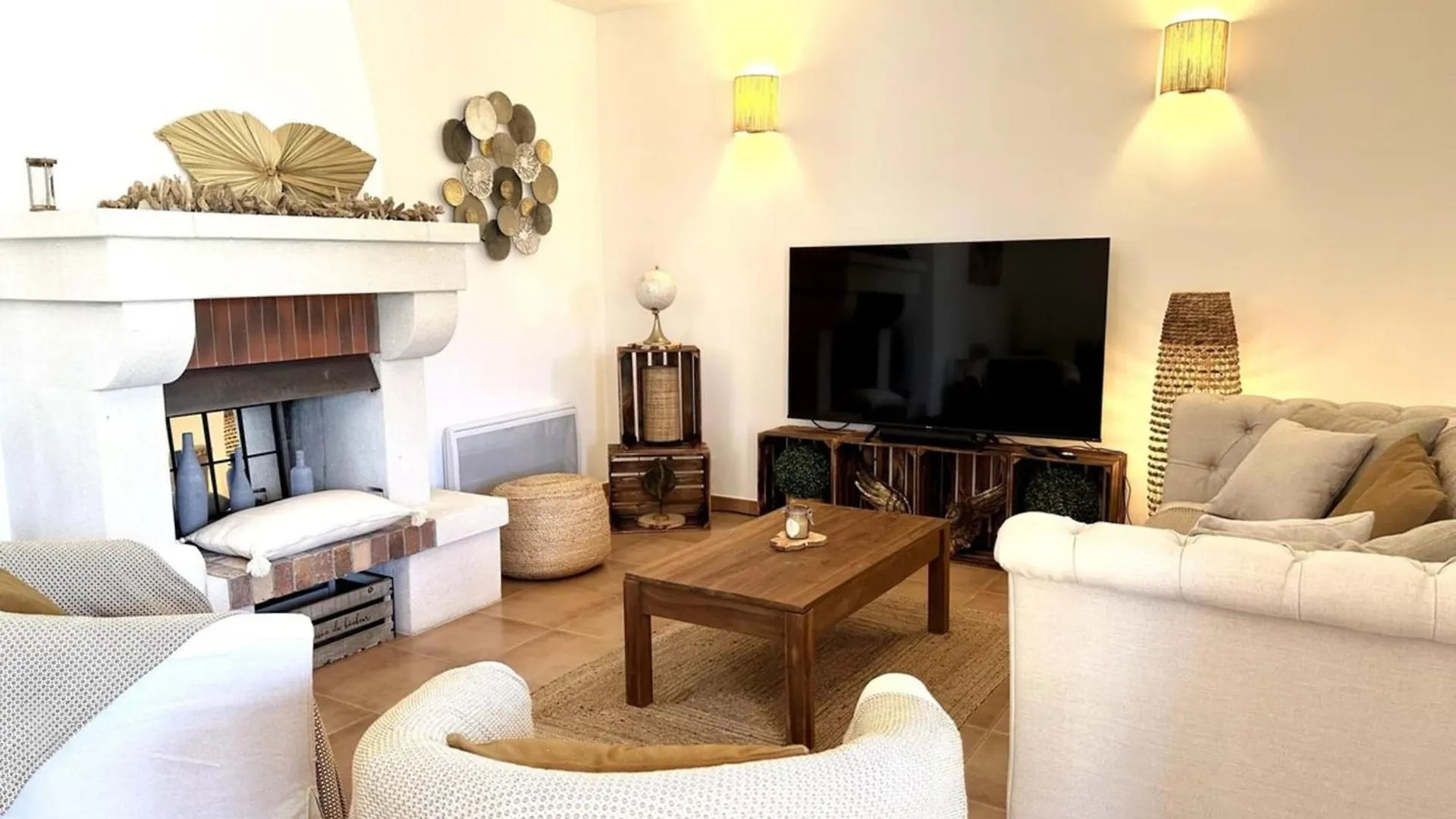 Holiday home Les Lauriers Blancs Air-Conditioned Villa With Swimming Pool