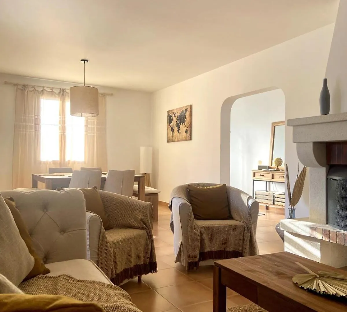Les Lauriers Blancs Air-Conditioned Villa With Swimming Pool