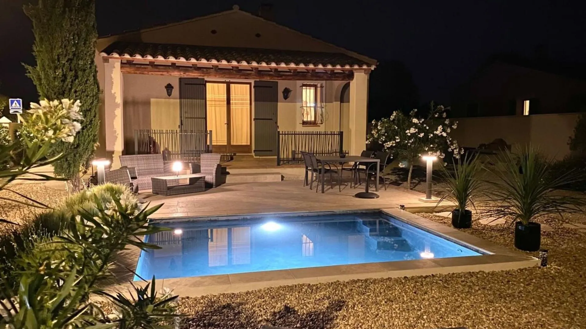 Les Lauriers Blancs Air-Conditioned Villa With Swimming Pool L'Isle-sur-la-Sorgue