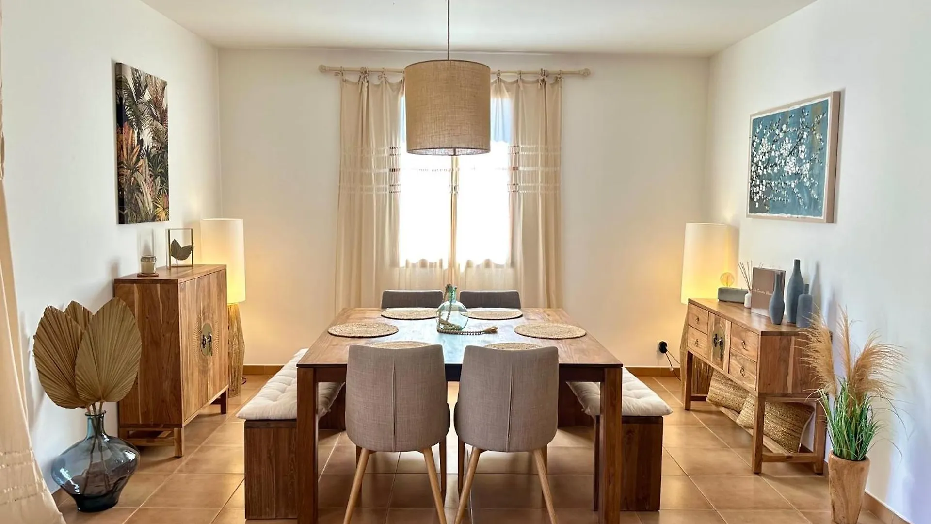 Holiday home Les Lauriers Blancs Air-Conditioned Villa With Swimming Pool France